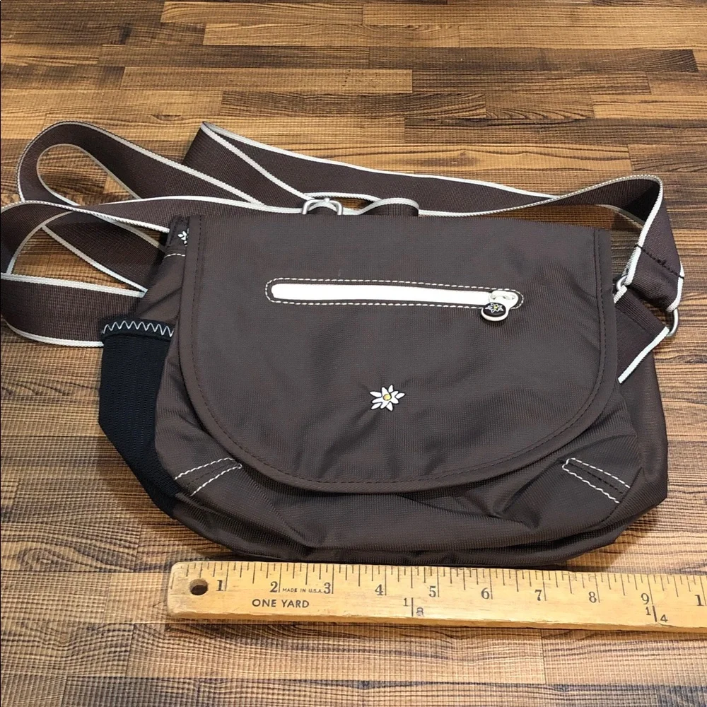 Sherpani Brown Messenger Bag with Daisy Accent